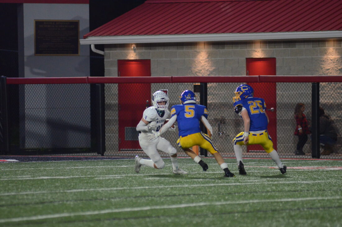 Big plays late seal victory for madonna football at steubenville